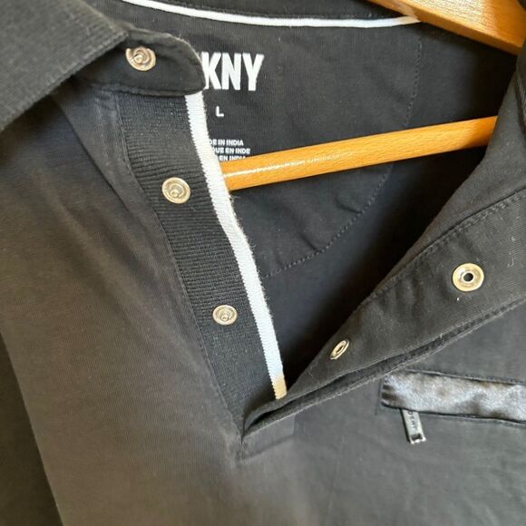 DKNY Black Polo Shirt White-Trimmed Collar see pix for stains/blemishes Men's L - Picture 10 of 11